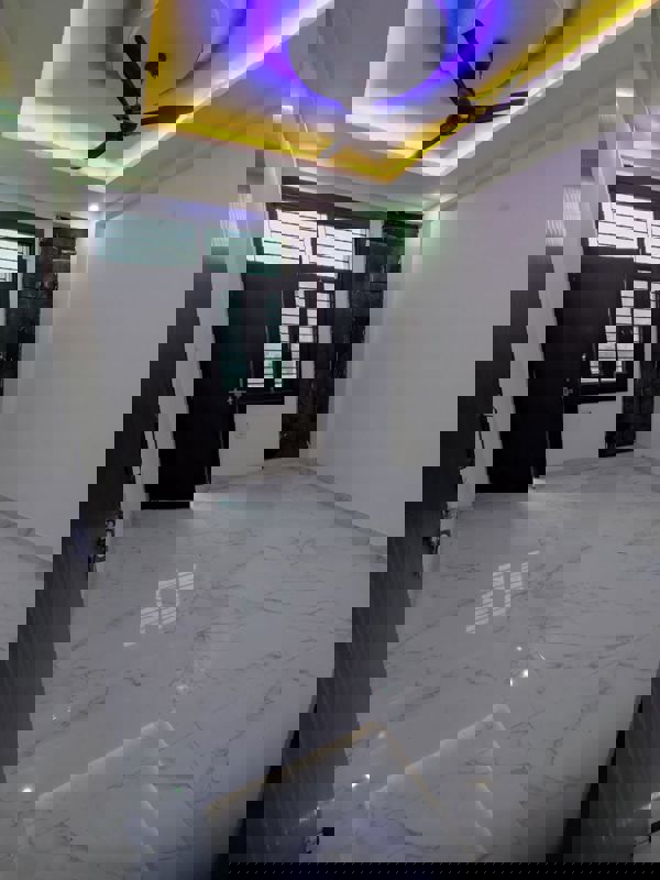 3 BHK Builder Floor For Sale in Mahagun Mahagunpuram II