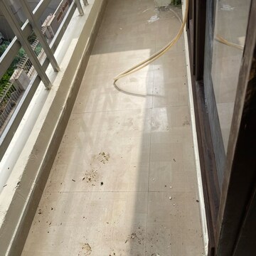 Balcony in 1 BHK Builder Floor at Chattarpur – for Rent