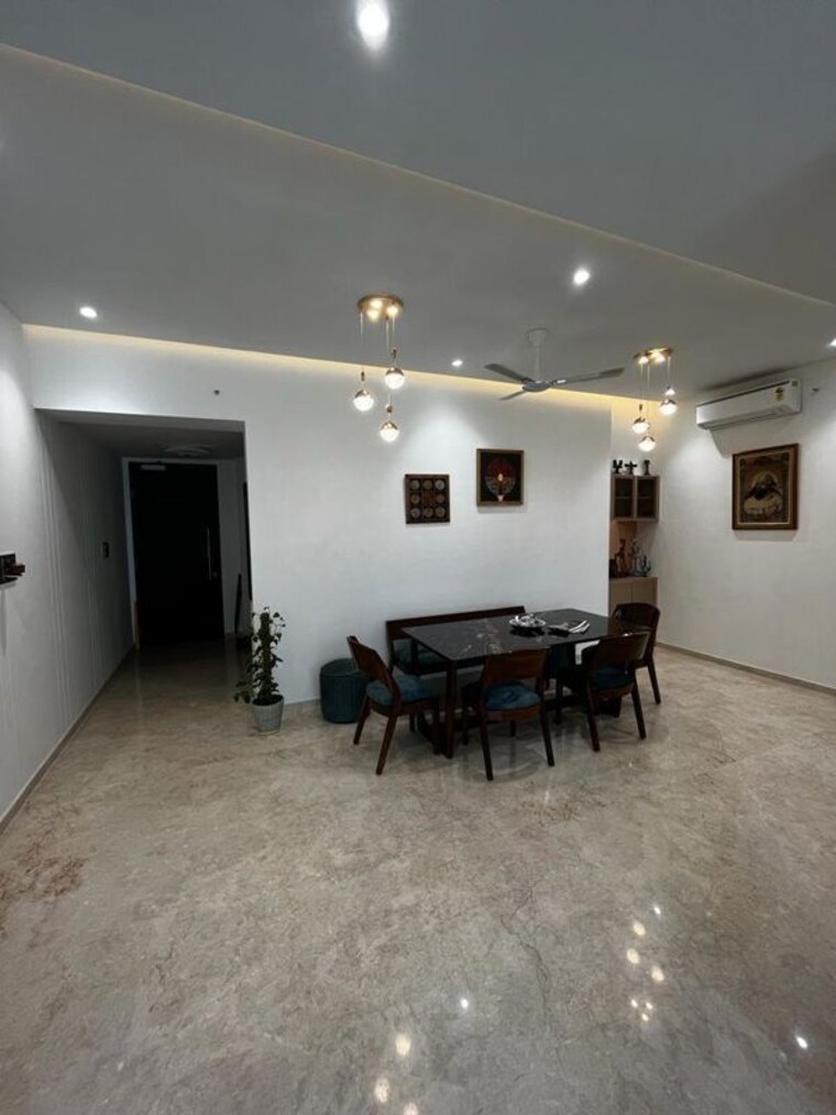  Parking, marathon-monte-south 3.5 Bedroom 1400 Sq.Ft. Apartment In Byculla West Mumbai 9738936