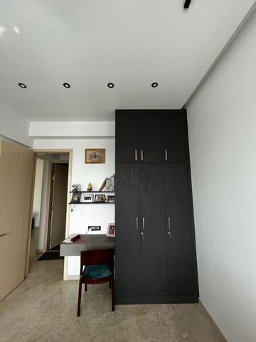 3.5 BHK Apartment For Rent in Marathon Monte South, Byculla West