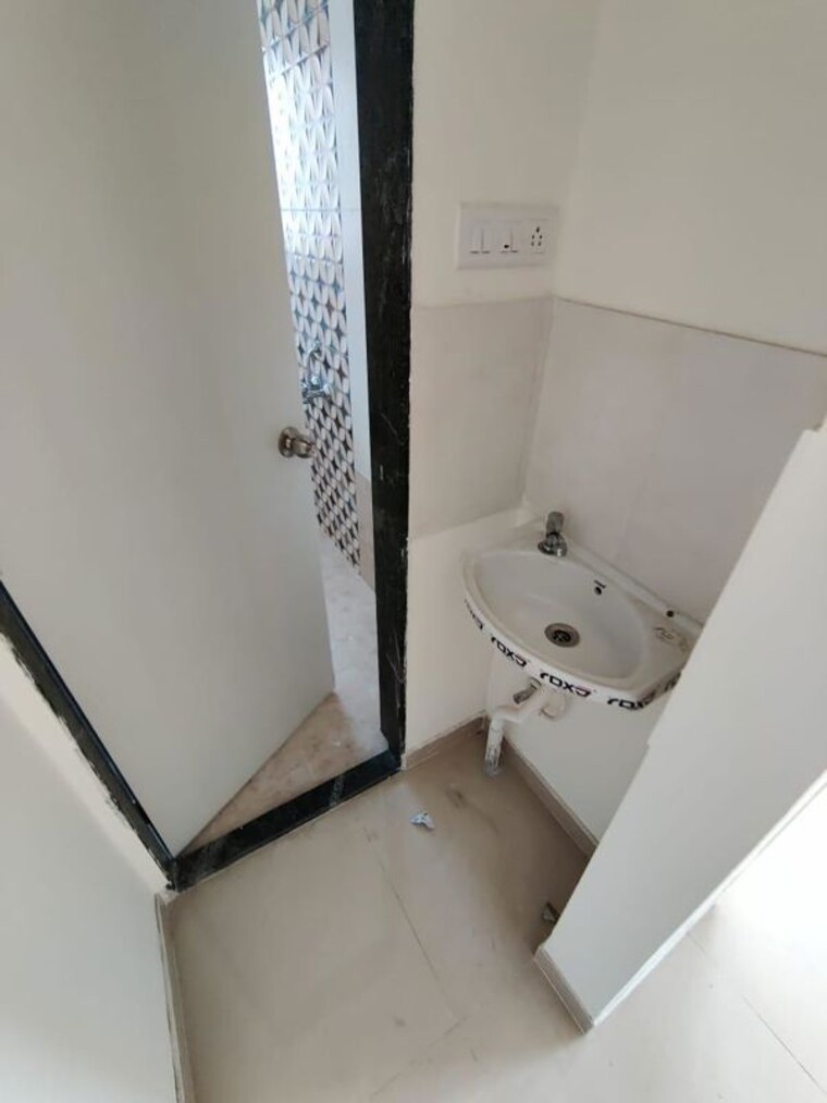 Bathroom, kanan-enclave 1 Bedroom 650 Sq.Ft. Apartment In Kharadi Pune 9738998