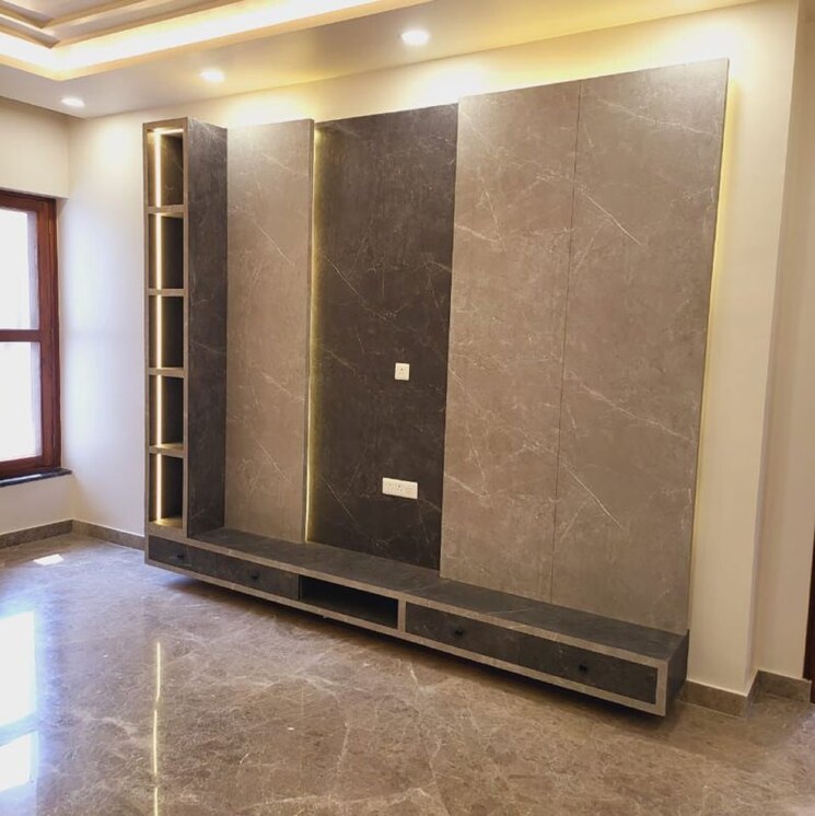 Room, sector 85 3.5 Bedroom 2874 Sq.Ft. Builder Floor In Sector 85 Faridabad 9739008