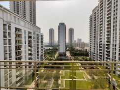 3 BHK + Servant Room,Extra Room Apartment For Sale in M3M Golf Estate