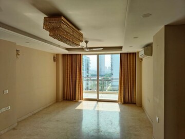 Room in 3 BHK Apartment at M3M Golf Estate, Sector 65 – for Sale