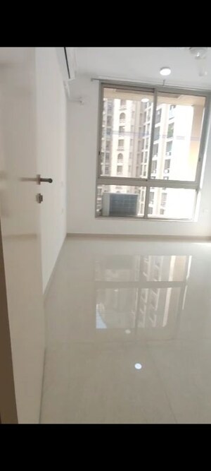 Room in 2 BHK Apartment at Hiranandani Skylark Enclave, Ghodbunder Road – for Rent