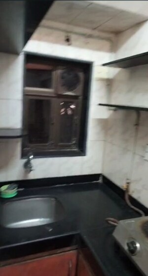 Furnished Amenities in 1 BHK Apartment at Asavari CHS Matunga, Matunga West – for Rent