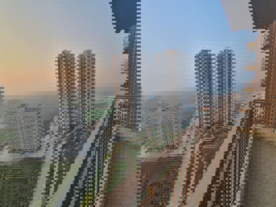 3 BHK Apartment For Sale in Adani M2K Oyster Grande