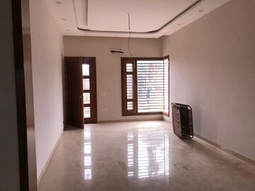 Room in 3 BHK Apartment at GMADA Eco City, North Mullanpur – for Rent