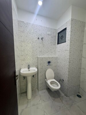 Bathroom in 3 BHK Apartment at Prem Apartment, Pir Machalla – for Sale