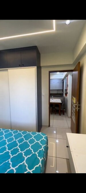 Room in 3 BHK Apartment at Venus Benecia, Bodakdev – for Rent