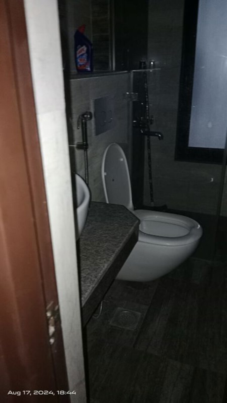 Bathroom, duville-riverdale-residences 3 Bedroom 1065 Sq.Ft. Apartment In Kharadi Pune 9739166