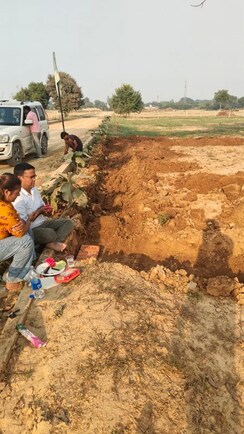 Plot For Sale in Sultanpur Road
