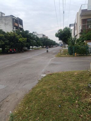  Plot For Sale in Sector 85