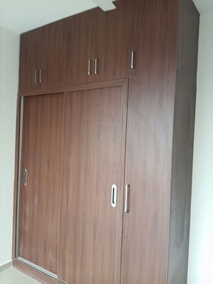 Furnished Amenities in 3 BHK Apartment at Mahagun Mywoods II, Sector 16c Greater Noida – for Rent