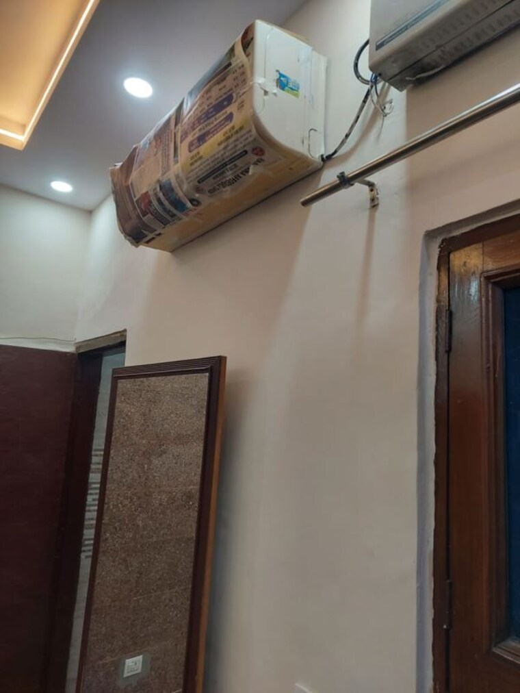 undefined, asalatpur village 4 Bedroom 2727 Sq.Ft. Builder Floor In Asalatpur Village Delhi 9739347