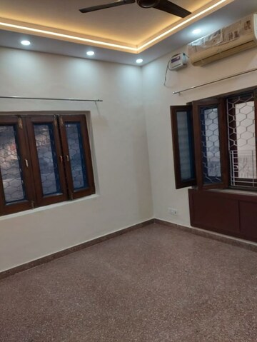 Room in 4 BHK Builder Floor at Asalatpur Village – for Sale