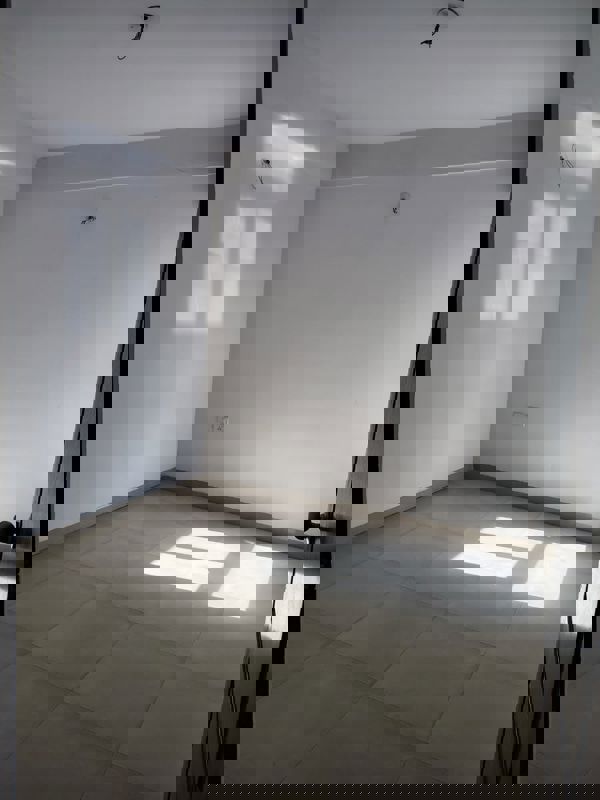 2 BHK Apartment For Rent in Sector 5 Wave City