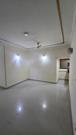 3.5 BHK Apartment For Rent in Gulmohar Garden, Sector 44