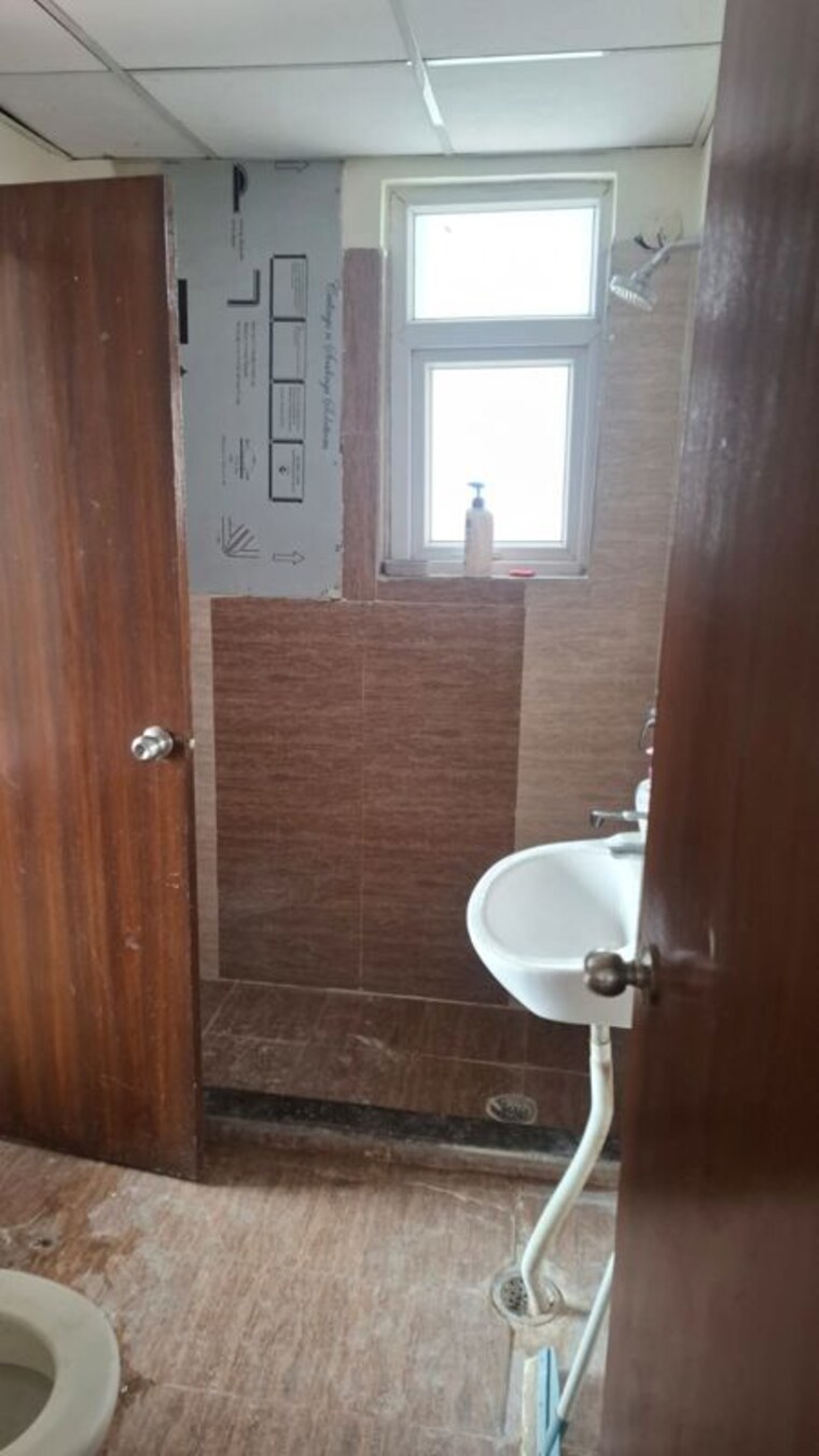 Bathroom, nk-sharma-savitry-greens 2 Bedroom 1150 Sq.Ft. Apartment In Lohgarh Zirakpur 9739373