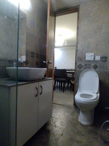 Bathroom in 3 BHK Builder Floor at Hong Kong Bazaar, Sector 57 – for Rent
