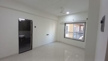 Room in 2 BHK Apartment at DGS Heights, Goregaon East – for Rent