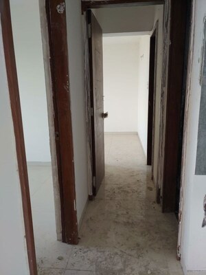 Building Lobby in Studio Apartment at Mahalunge – for Sale