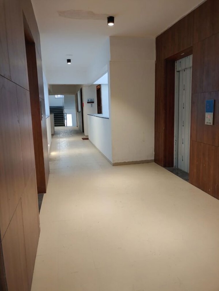 Room, mahalunge Studio 230 Sq.Ft. Apartment In Mahalunge Pune 9739160