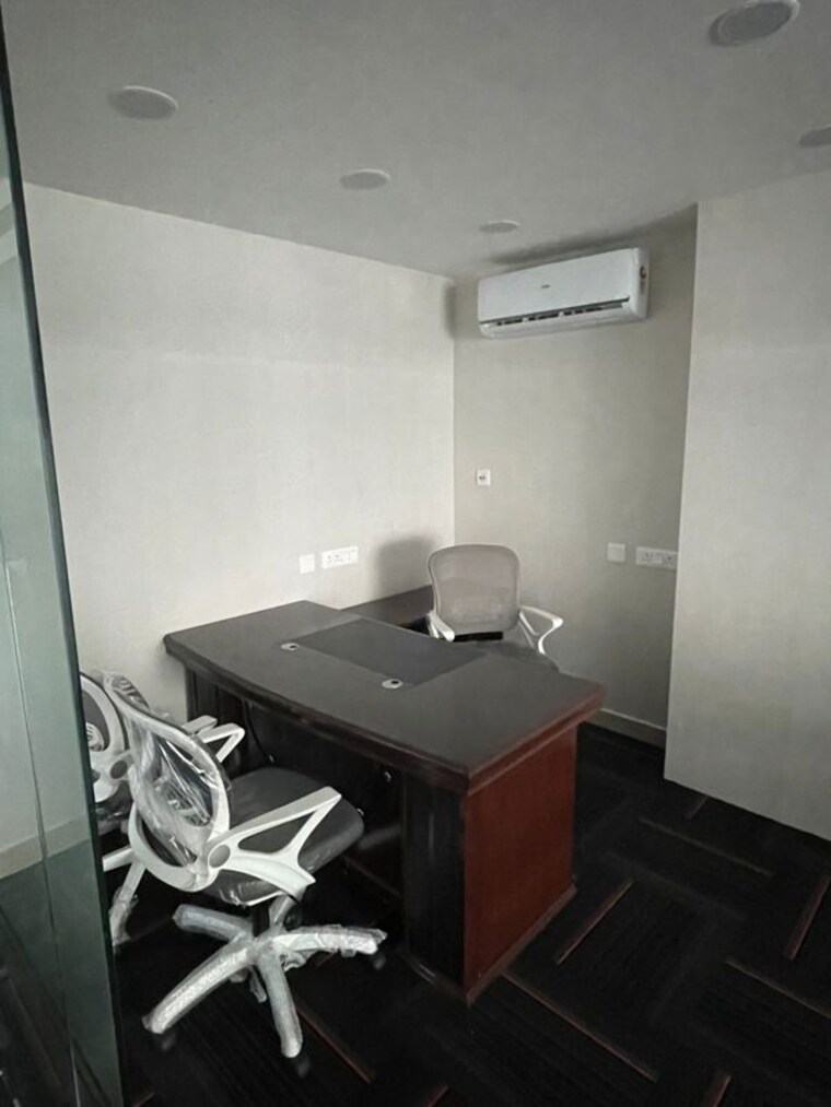 Team Area, sarat bose road Commercial Office Space 575 Sq.Ft. In Sarat Bose Road Kolkata 9739331