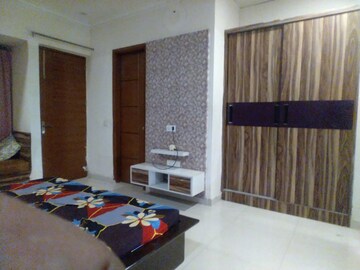 Bedroom in 3 BHK Builder Floor at Empire Floors, Sector 57 – for Rent