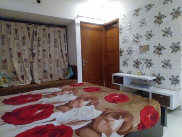 Bedroom in 3 BHK Builder Floor at Empire Floors, Sector 57 – for Rent