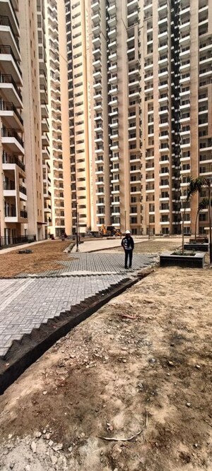 3 BHK Apartment – Exterior View View at Amrapali Verona Heights, Tech Zone 4 Greater Noida - for Sale