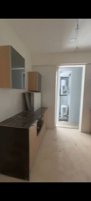 Room in 3 BHK Apartment at Ekta Tripolis, Goregaon West – for Rent