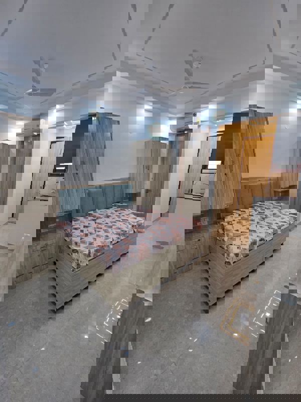 StudioBuilder Floor For Rent in Ardee Mall