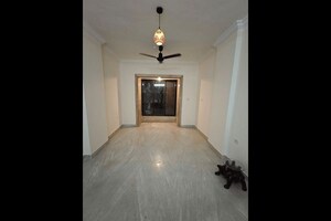 Room in 2 BHK Apartment at Amita CHS Andheri West, Andheri West – for Rent
