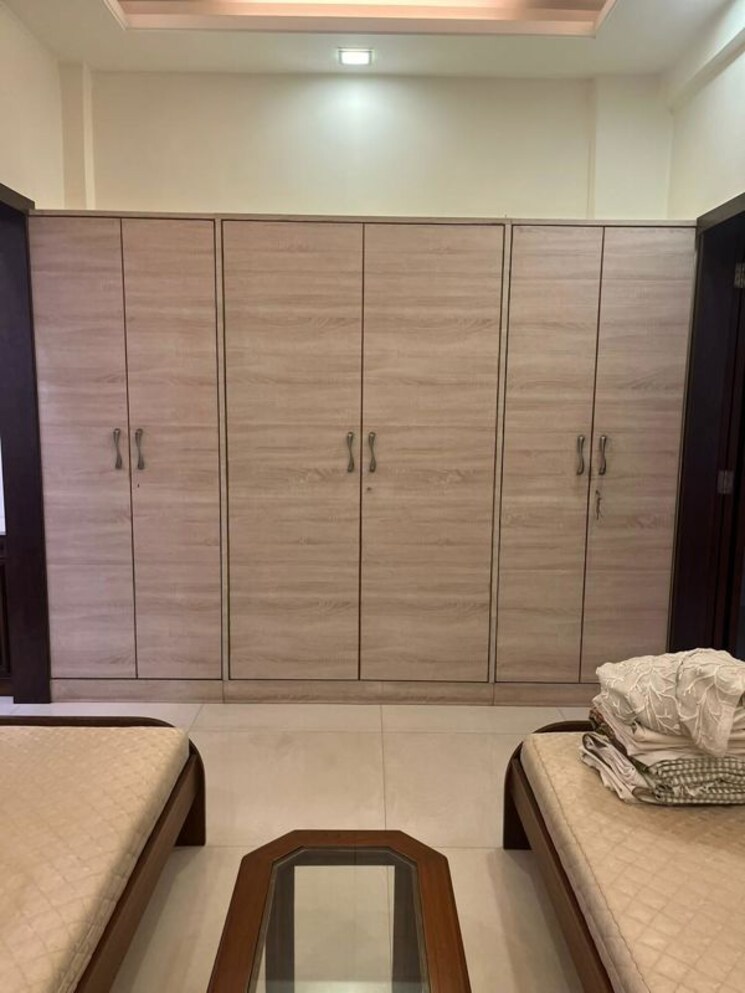 Bedroom, adarsh-nagar-society 1 Bedroom 450 Sq.Ft. Apartment In Worli Mumbai 9740028