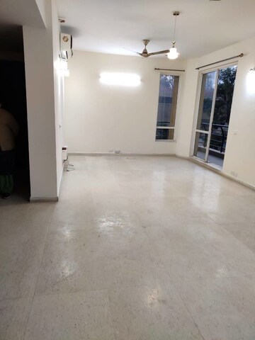 Room in 3 BHK Builder Floor at Signature Global Daxin Vistas, Bhondsi – for Sale