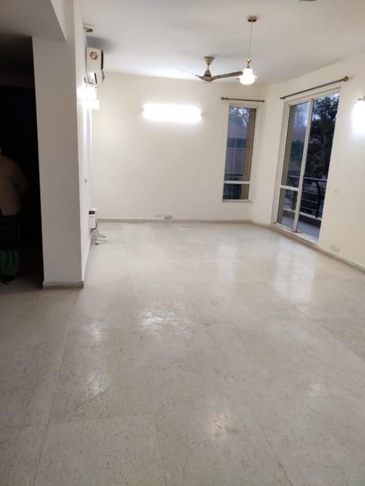 Room, signature-global-daxin-vistas 3 Bedroom 1200 Sq.Ft. Builder Floor In Bhondsi Gurgaon 9740058