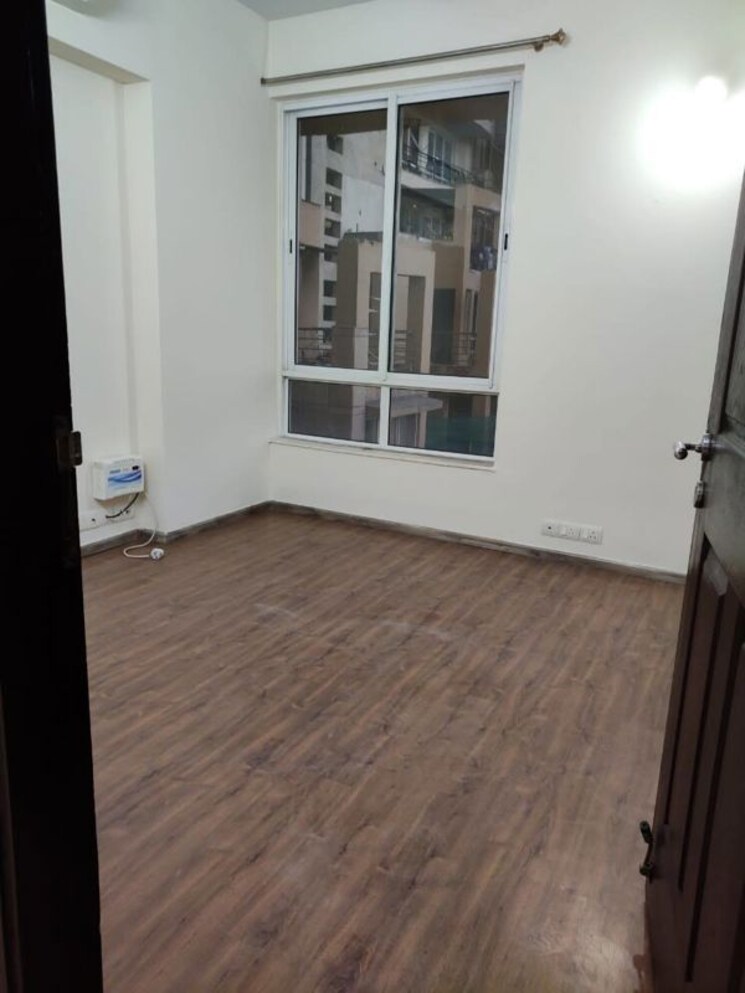 Room, signature-global-daxin-vistas 3 Bedroom 1200 Sq.Ft. Builder Floor In Bhondsi Gurgaon 9740058