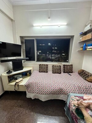 Bedroom in 1.5 BHK Apartment at Adarsh Nagar Society, Worli – for Rent