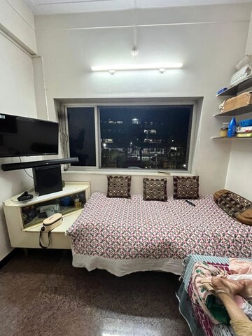 Bedroom in 1.5 BHK Apartment at Adarsh Nagar Society, Worli – for Rent