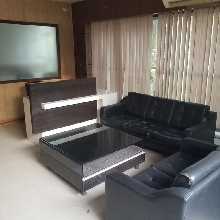 Common Area, sector 63 Commercial Office Space 2000 Sq.Ft. In Sector 63 Noida 9740154