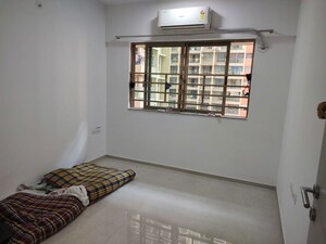 Room in 2 BHK Apartment at Andheri East – for Rent