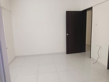 Room in 1 BHK Apartment at Sun City, Sinhagad Road – for Rent