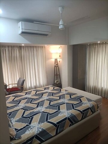 Bedroom in 2 BHK Apartment at Saket – for Rent