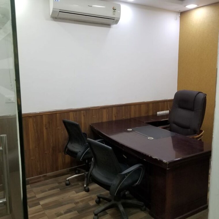 Team Area, sector 125 Commercial Office Space 2000 Sq.Ft. In Sector 125 Noida 9740228