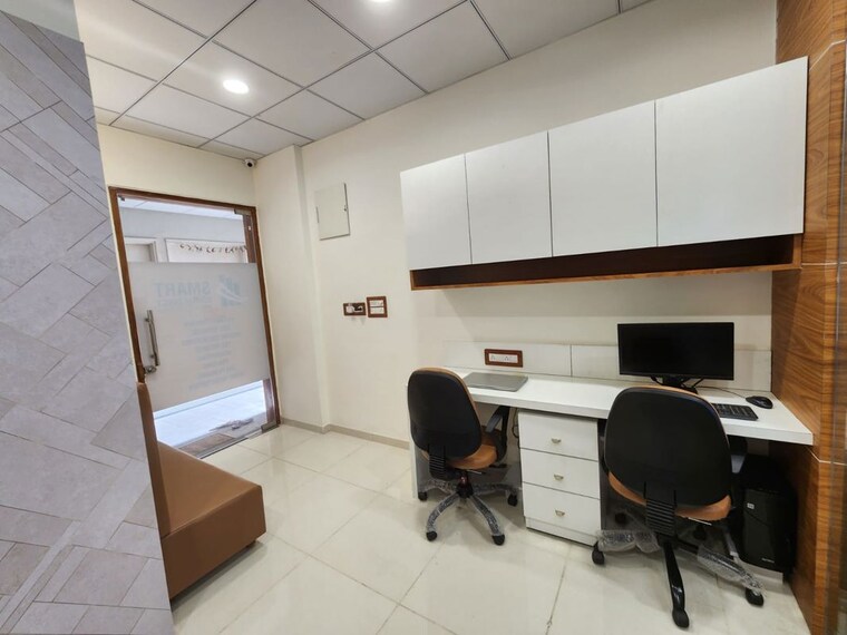 Team Area, sun-south-street Commercial Office Space 515 Sq.Ft. In Bopal Ahmedabad 9740215