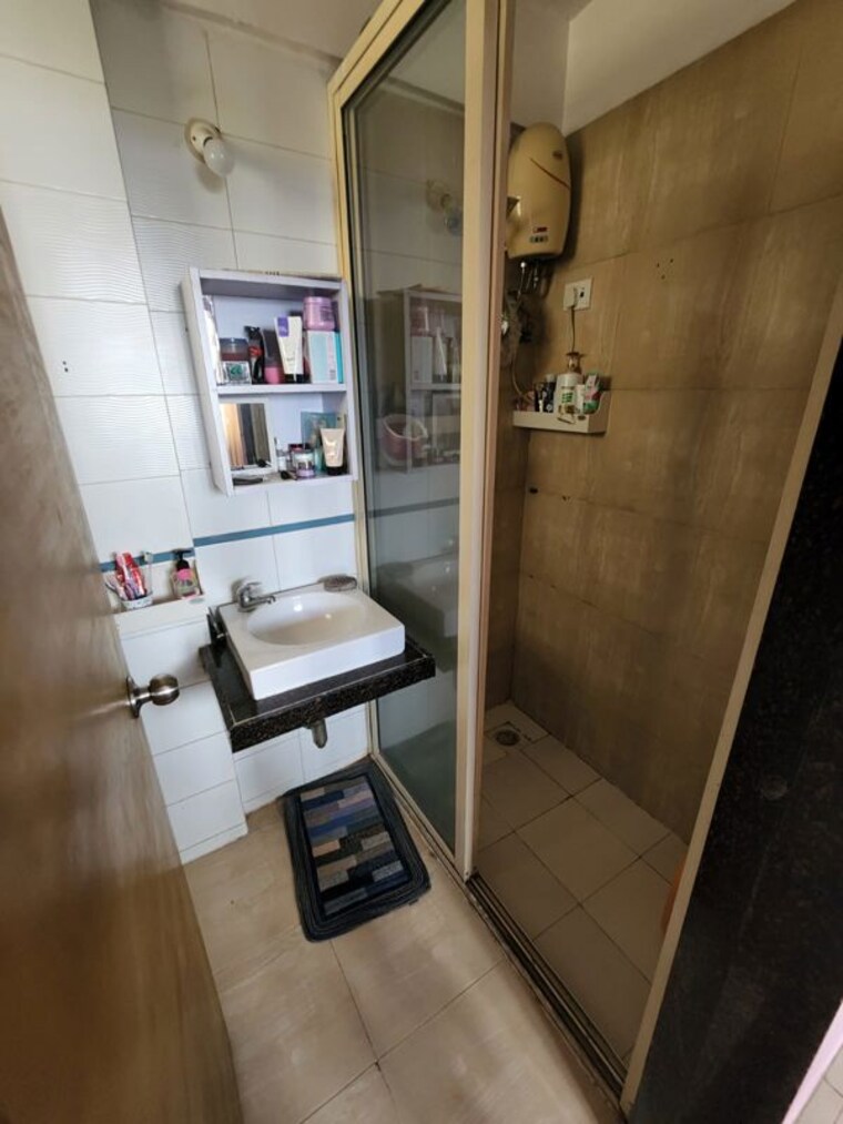 Bathroom, dosti-blossom 3 Bedroom 1245 Sq.Ft. Apartment In Wadala East Mumbai 9740285