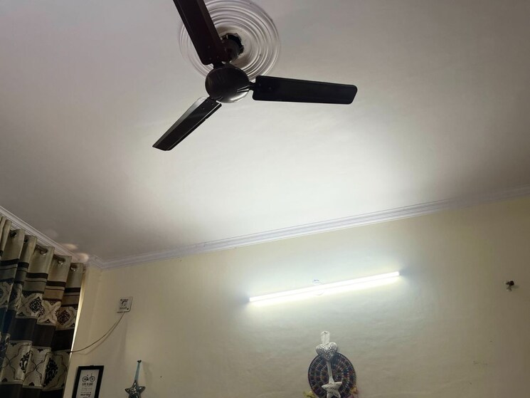 undefined, sector 55 2.5 Bedroom 1110 Sq.Ft. Independent House In Sector 55 Noida 9740326