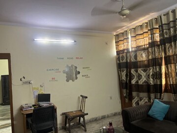 Living Room in 2.5 BHK Independent House at Sector 55 – for Rent