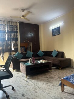 2.5 BHK + Pooja Room,Servant Room,Study Room,Extra Room Independent House For Rent in Sector 55